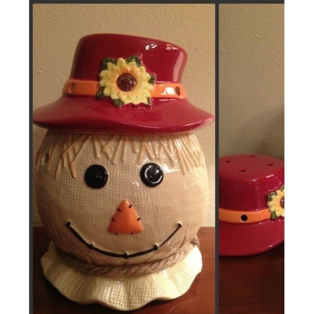 NEW‎ Still in Box! Retired Scentsy Scarecrow Premium Warmer RETIRED